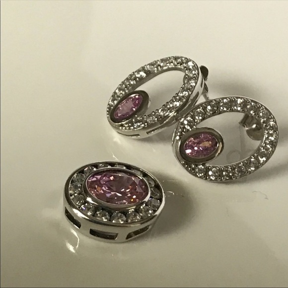 Pink Sapphire Earrings & Pendant Set - Picture 4 of 11